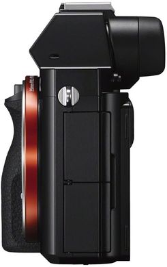 Фотоаппарат Sony Alpha a7 + 28-70mm OSS (ILCE7KB.CEC)