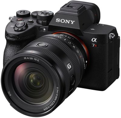 Объектив Sony FE 20-70 mm f/4 G (SEL2070G.SYX)