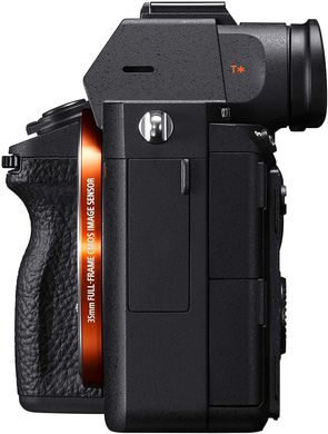 Фотоапарат Sony Alpha a7R III body (ILCE7RM3B.CEC)