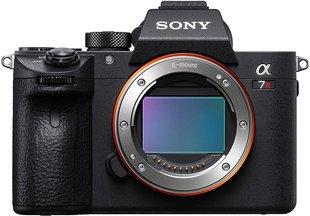 Фотоаппарат Sony Alpha a7R III body (ILCE7RM3B.CEC)