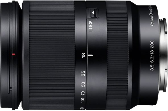 Объектив Sony E 18-200 mm f/3.5-6.3 OSS для камер NEX (SEL18200LE)