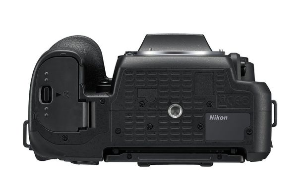 Фотоапарат NIKON D7500 18-140 VR (VBA510K002)